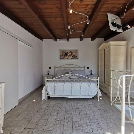 モノーポリCasa Chiaraアパートメント エクステリア 写真